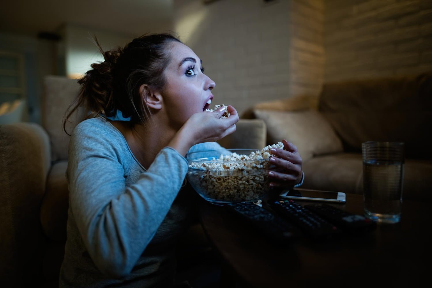 femme qui mange