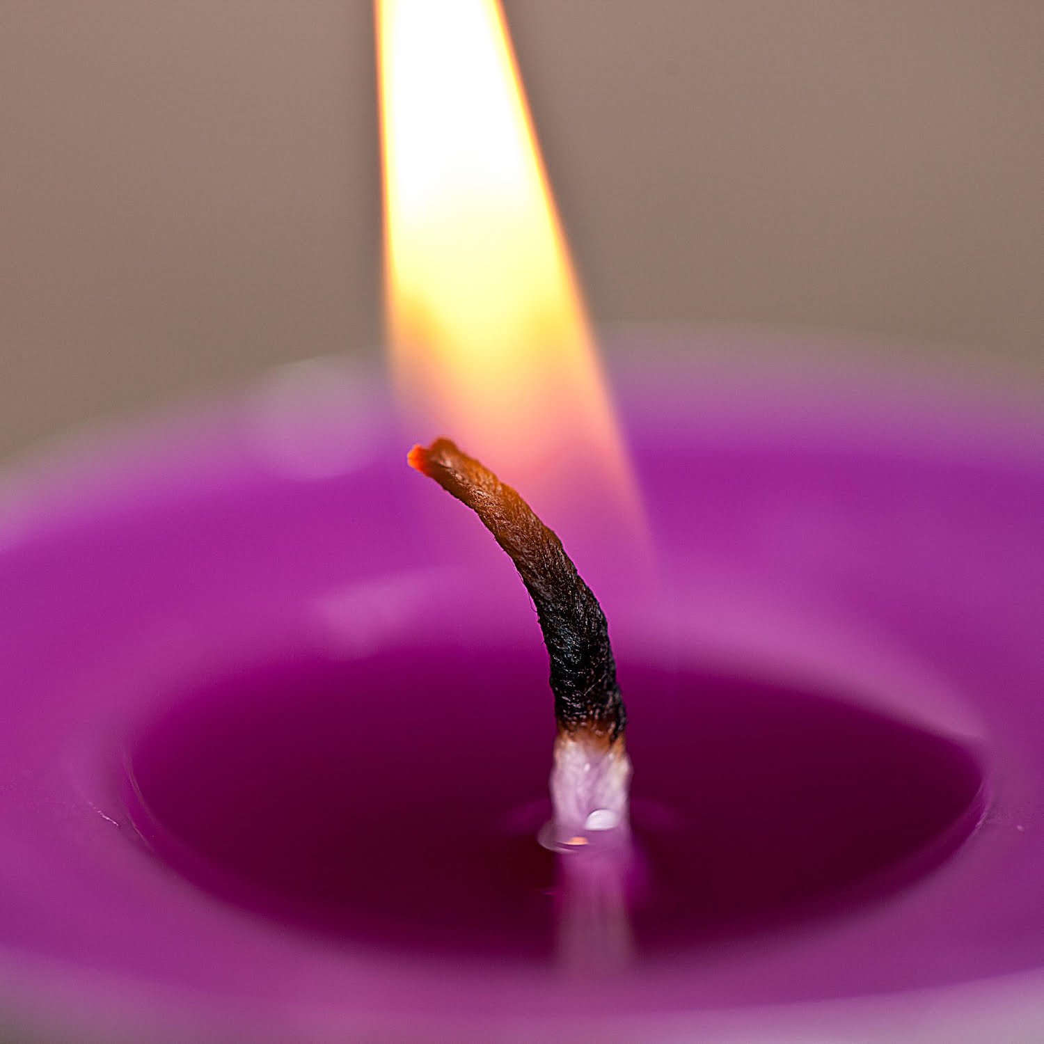 Comment enlever la cire des bougies sur chaque type de vêtement