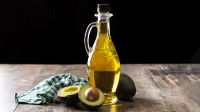 bouteille en verre d' huile d' avocat
