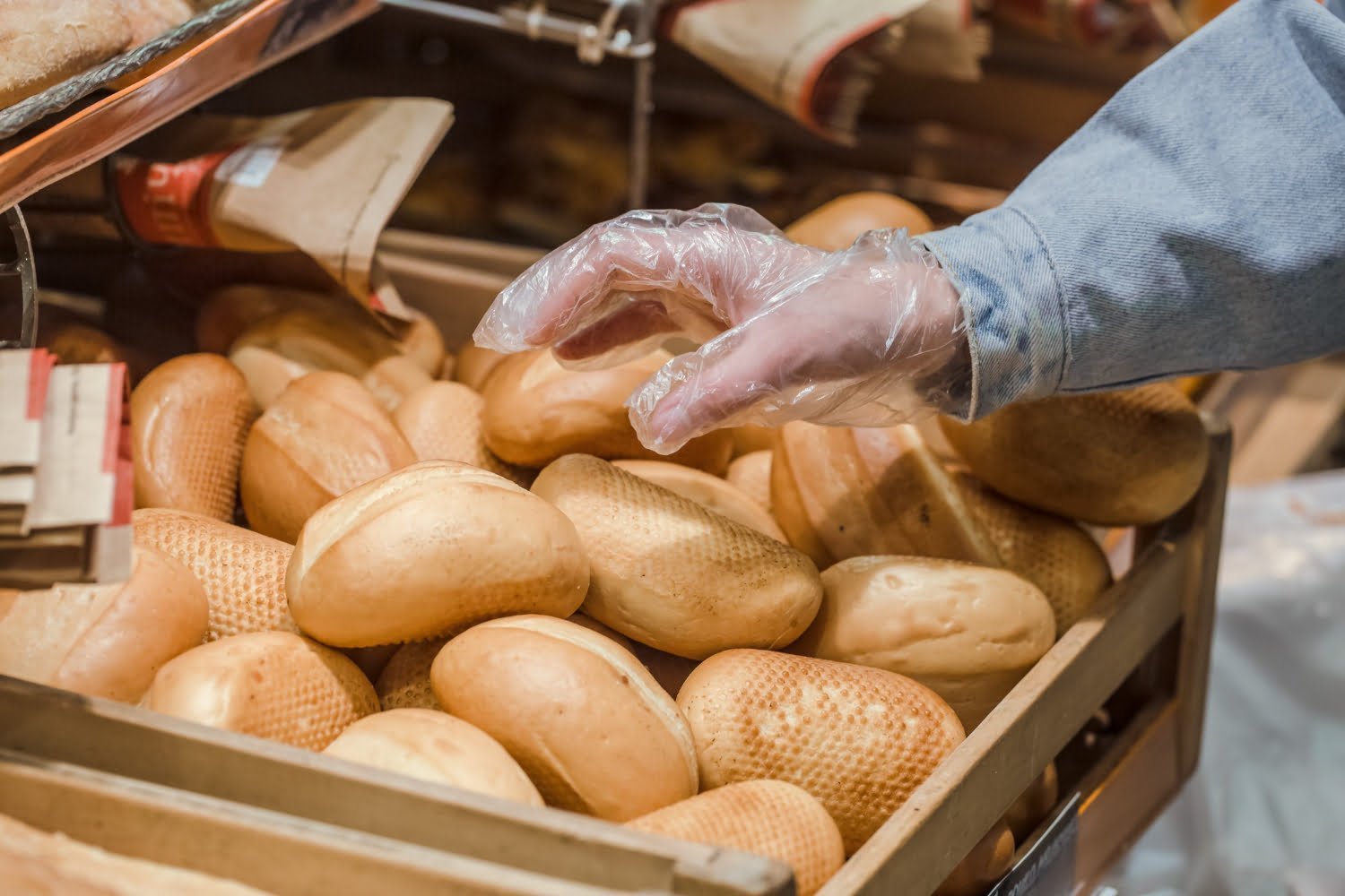 Dlaczego nie należy zamrażać chleba?